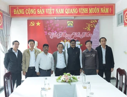 NHÓM CHUYÊN GIA TRÙNG TU ẤN ĐỘ ĐẾN LÀM VIỆC TẠI     KHU DI SẢN VĂN HÓA MỸ SƠN